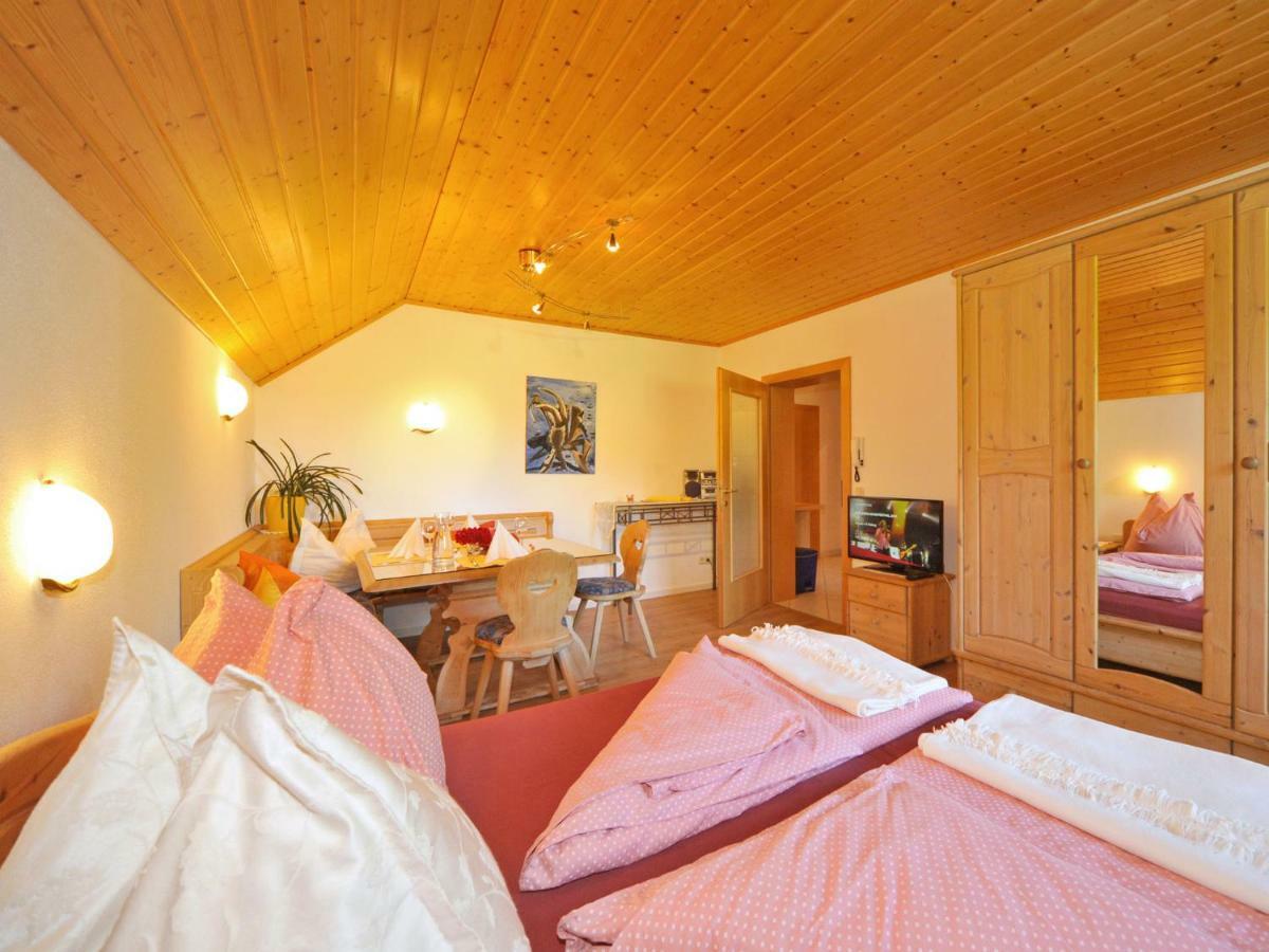 Haus Lindenkreuz Lägenhet Bad Kleinkirchheim Exteriör bild